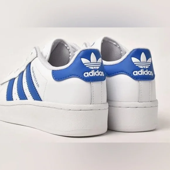 Kids Adidas Originals Superstar Sneakers Size 4.5 US - Picture 2 of 6